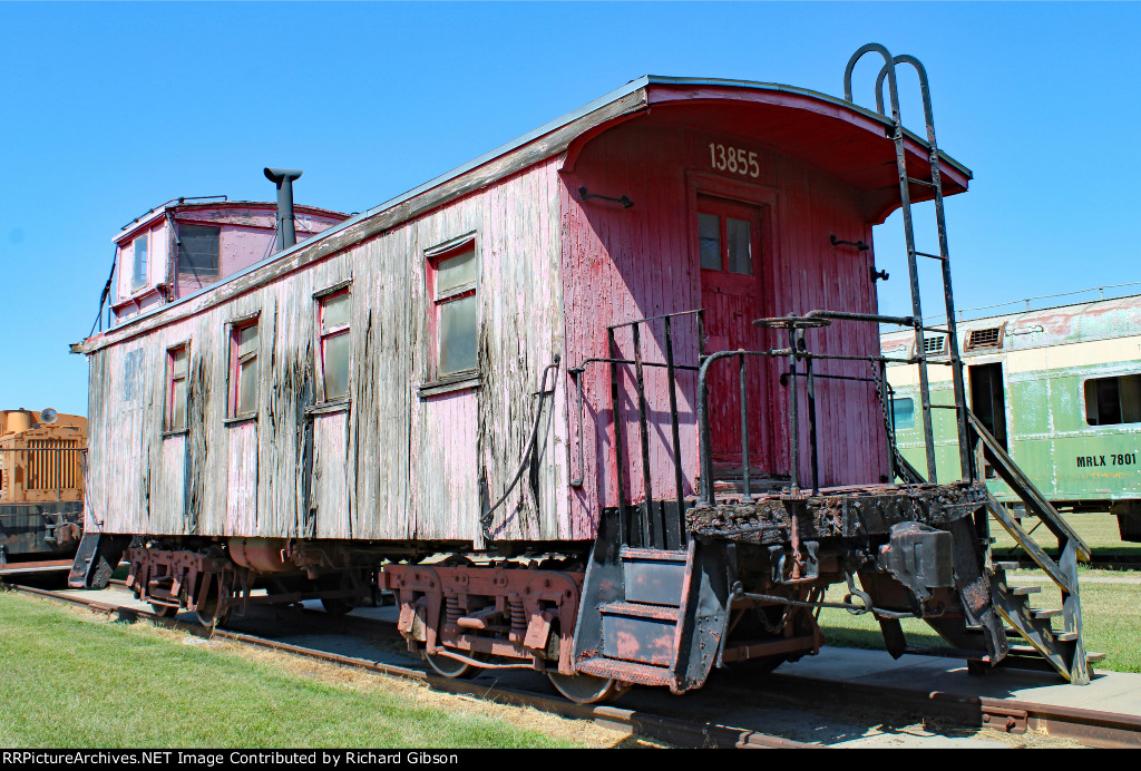 CBQ 13855 Caboose